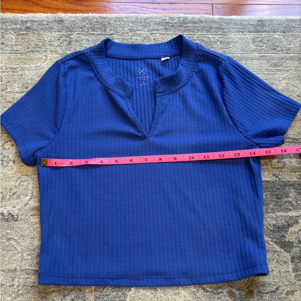 PacSun Cropped Top - Picture 2 of 6